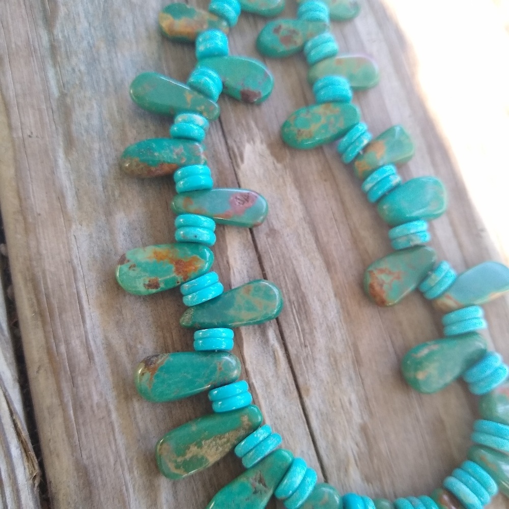 Native American turquoise bead heshi necklace